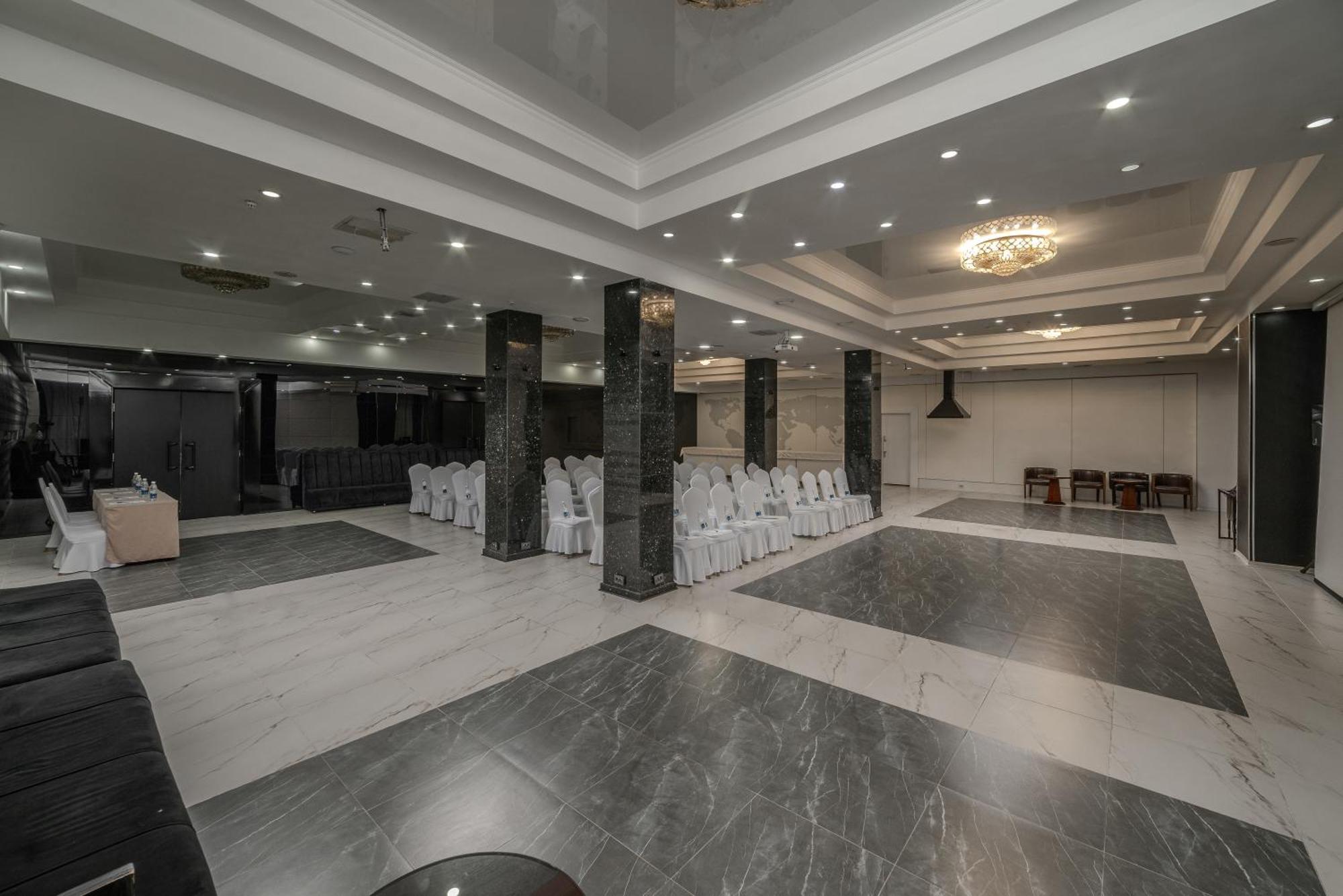 贾纳特丽景湾酒店 比什凯克 外观 照片