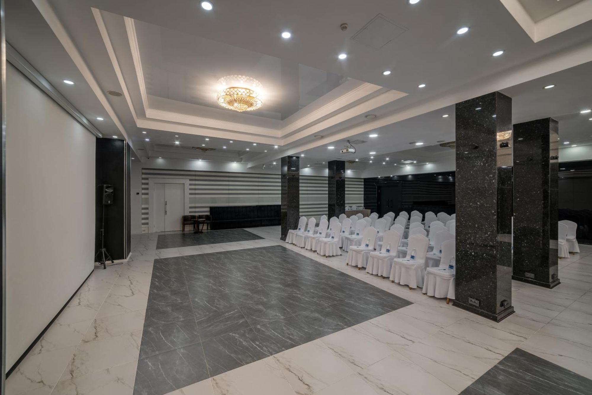 贾纳特丽景湾酒店 比什凯克 外观 照片